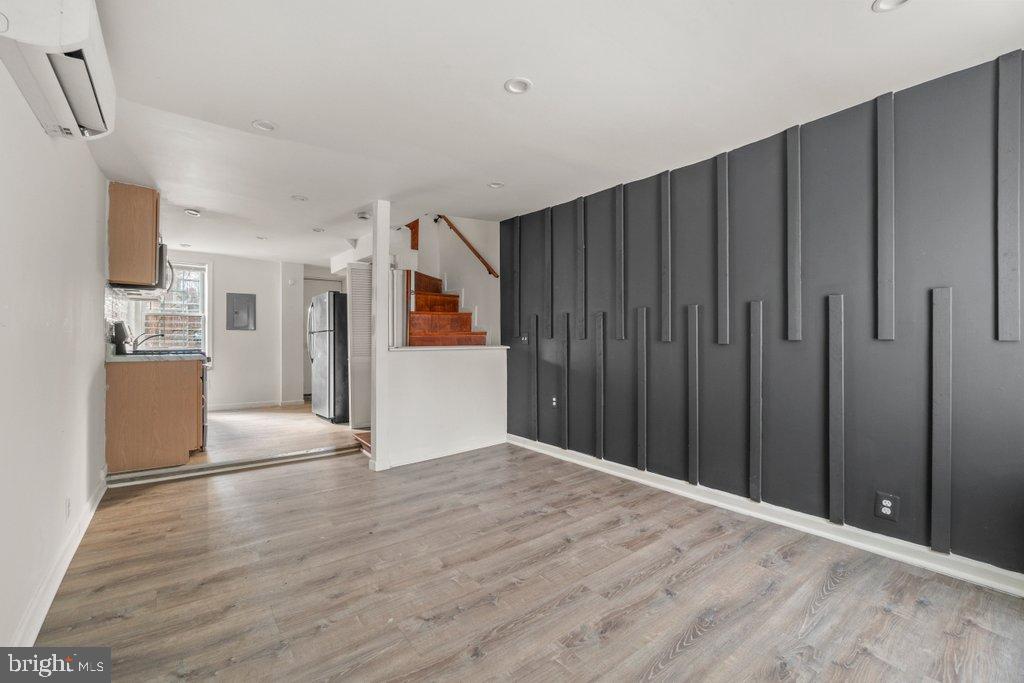 122 S CARLTON STREET