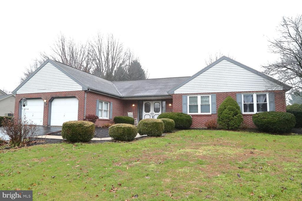 Photo of 90 MAGNOLIA DR, LEOLA, PA 17540 (MLS # PALA2029024)