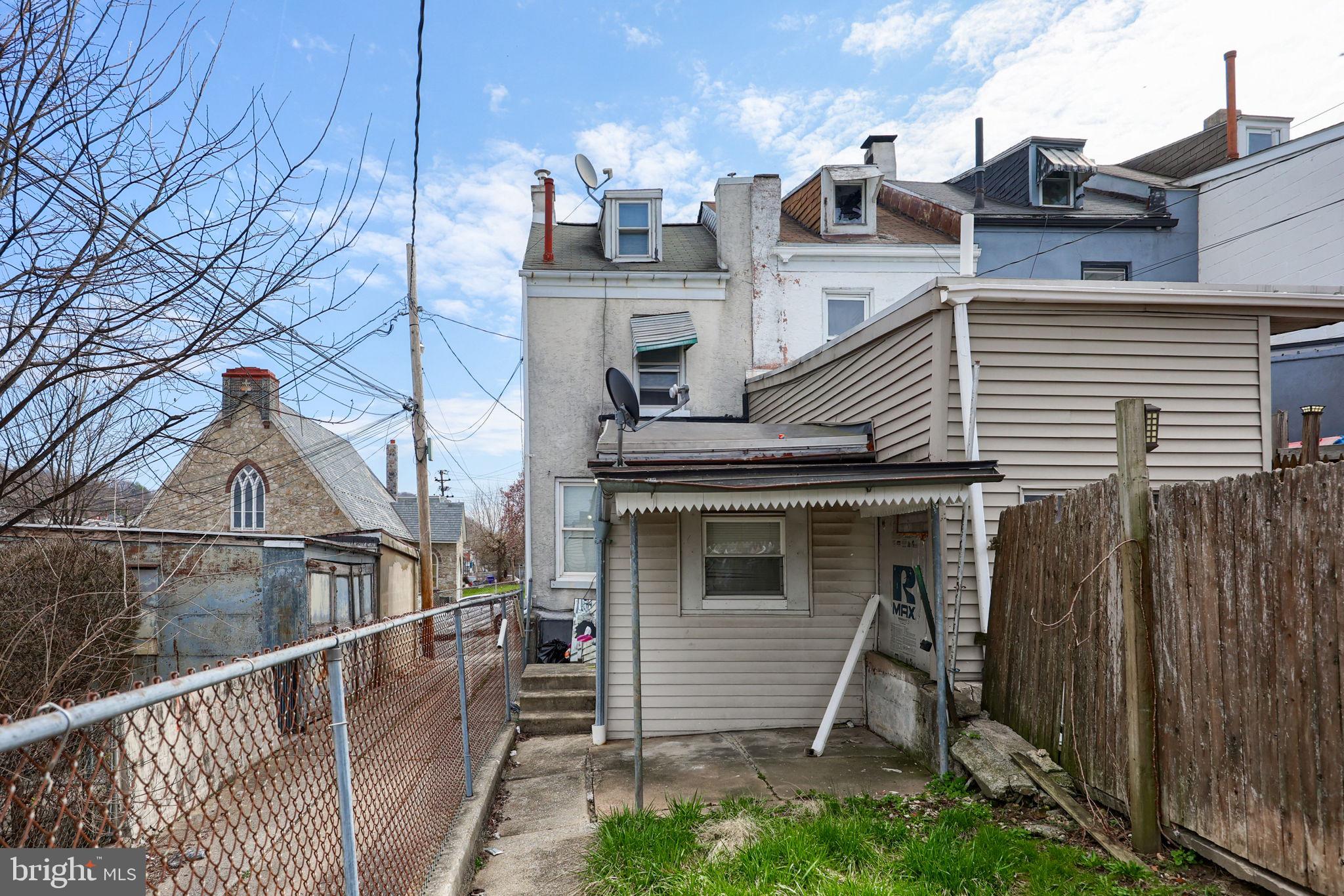 SOUTHERN READING - Residential