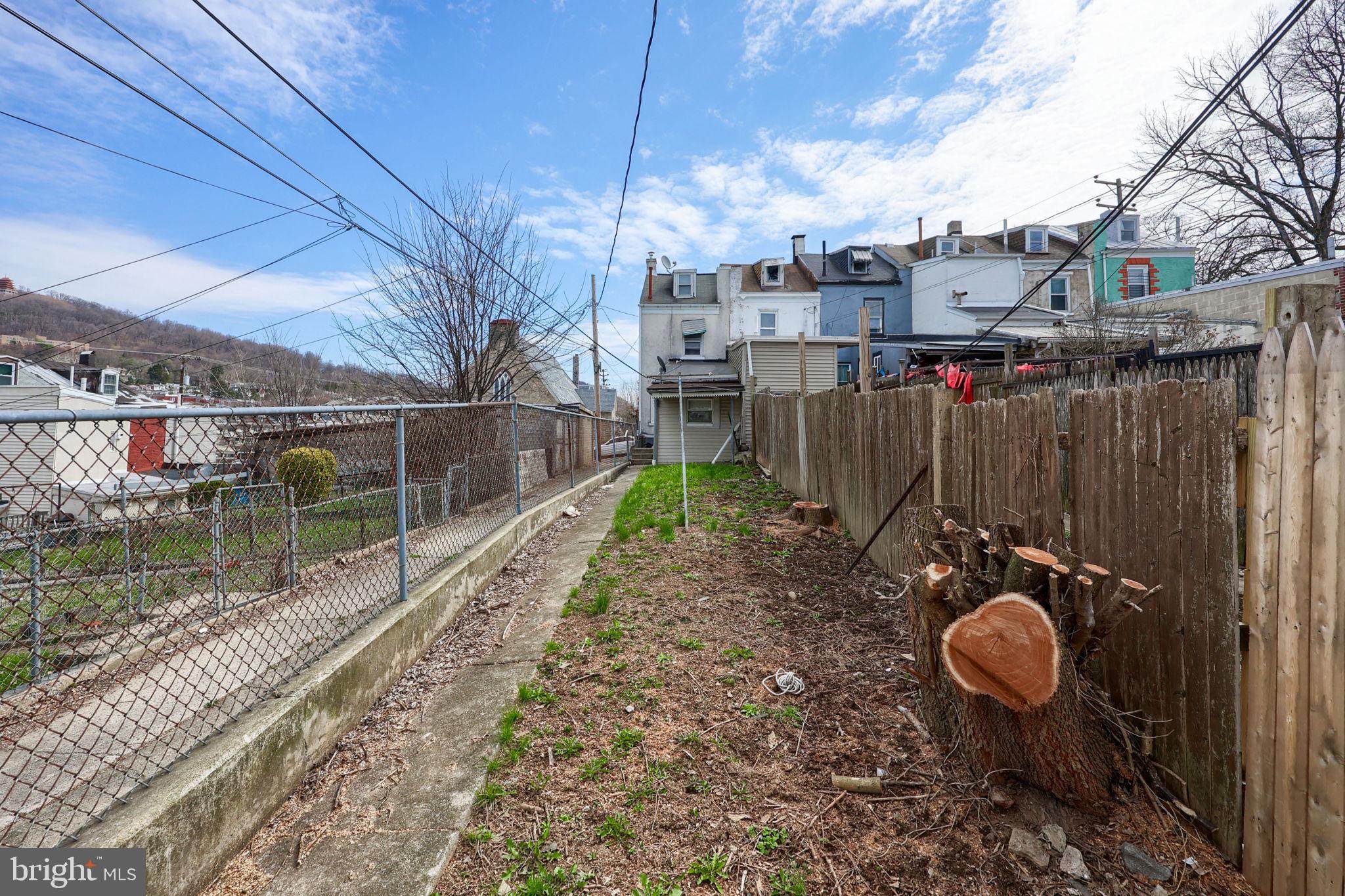 SOUTHERN READING - Residential