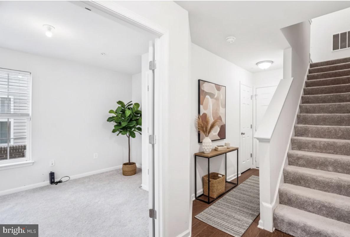 BRICK YARD STATION - Residential