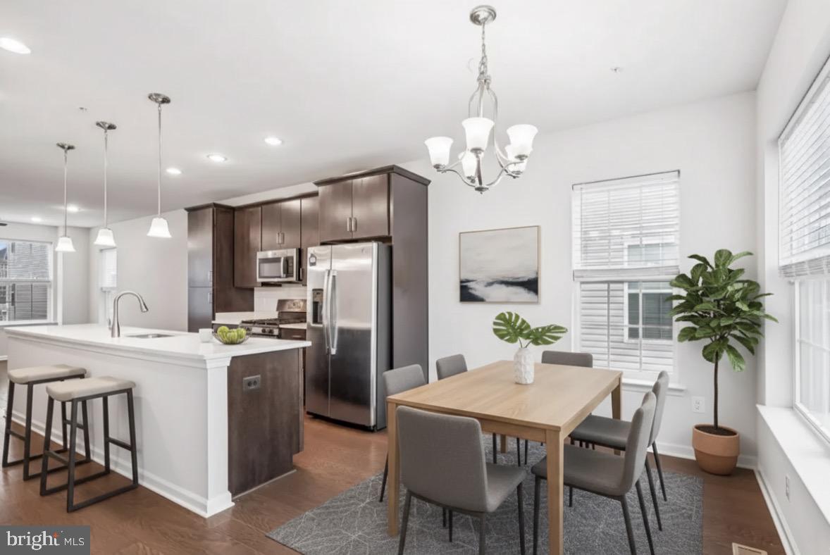 BRICK YARD STATION - Residential