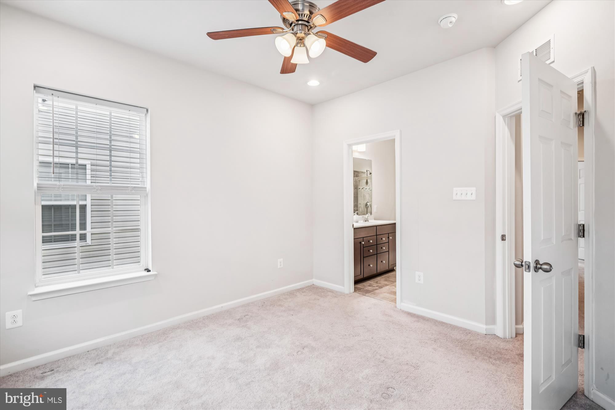 BRICK YARD STATION - Residential