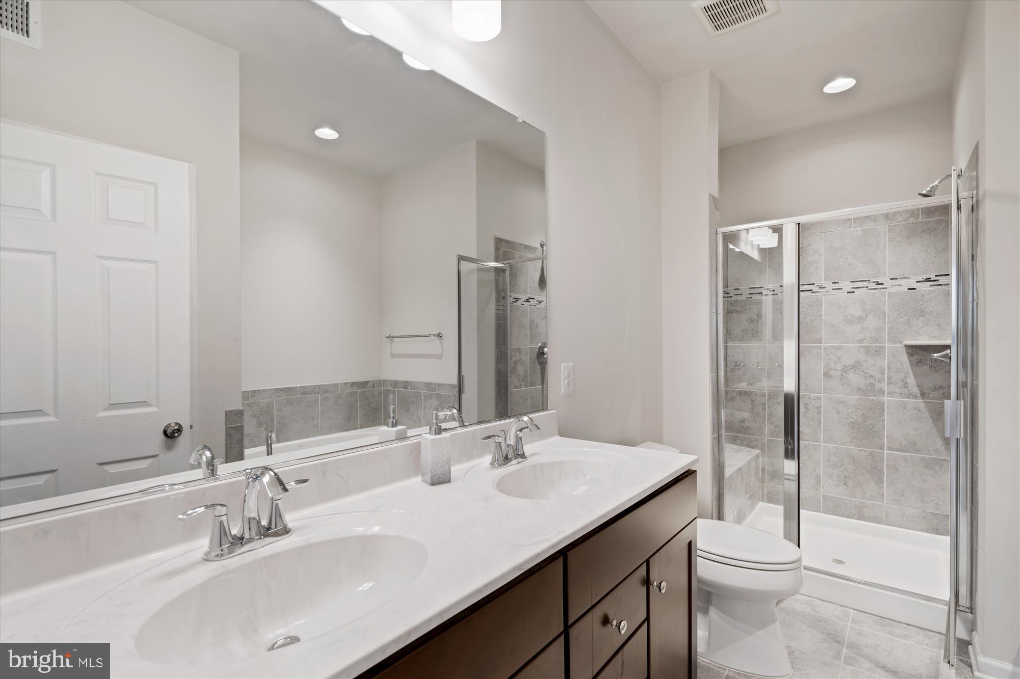 BRICK YARD STATION - Residential