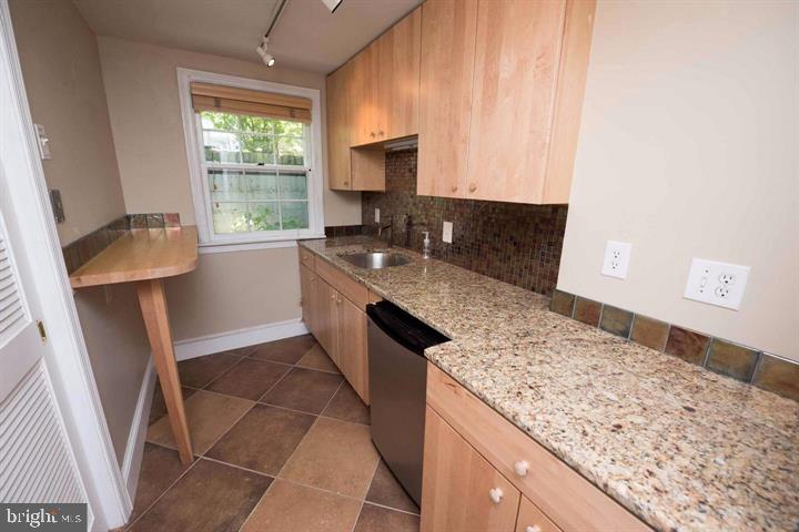 VIRGINIA VILLAGE - Residential Lease