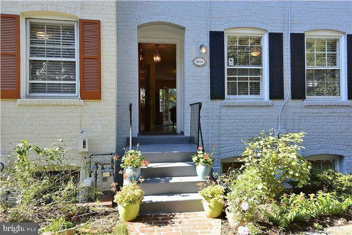 VIRGINIA VILLAGE - Residential Lease