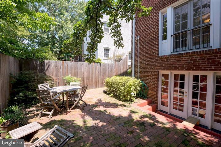 VIRGINIA VILLAGE - Residential Lease