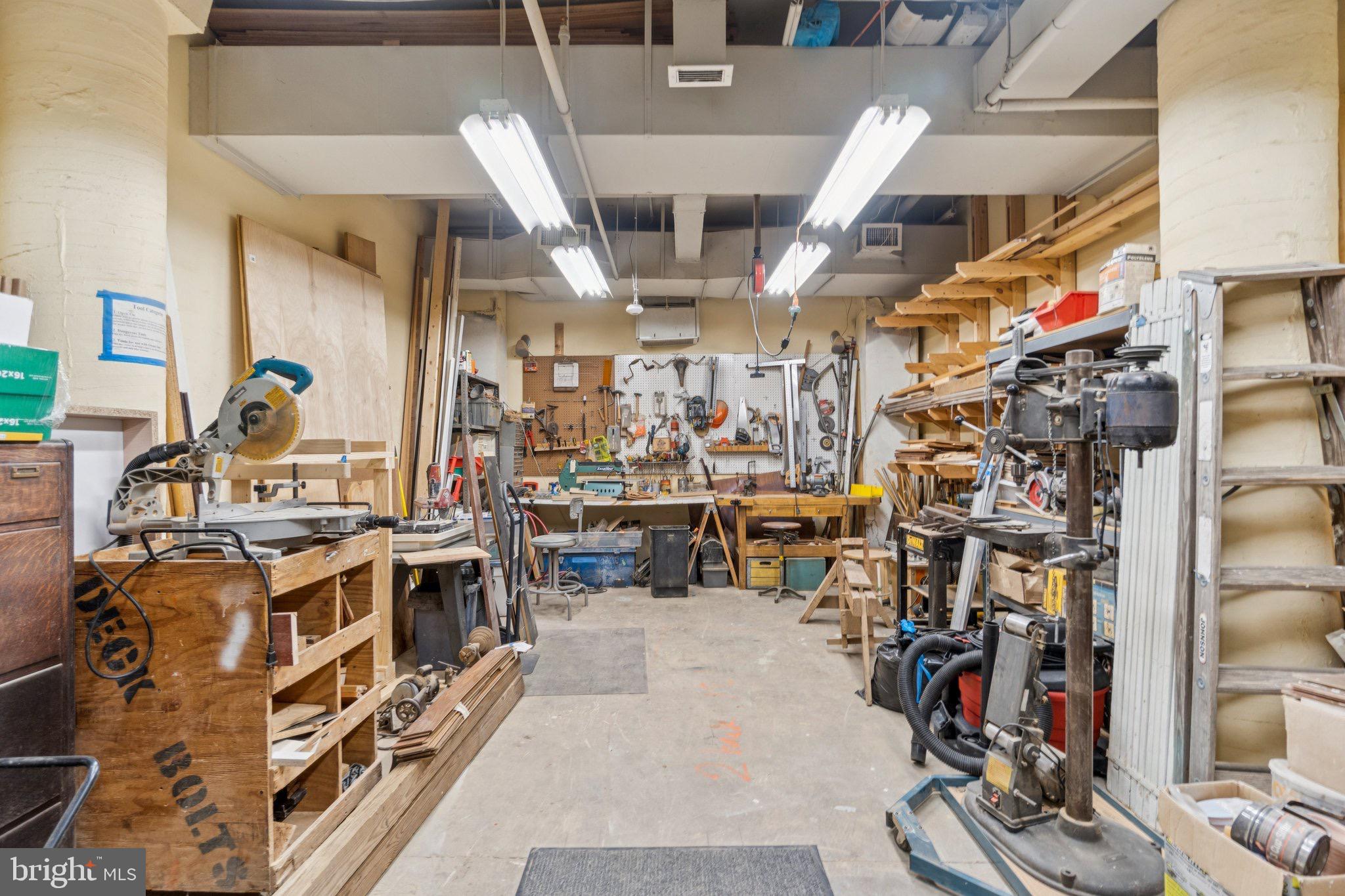 SILVER SPRING - Residential