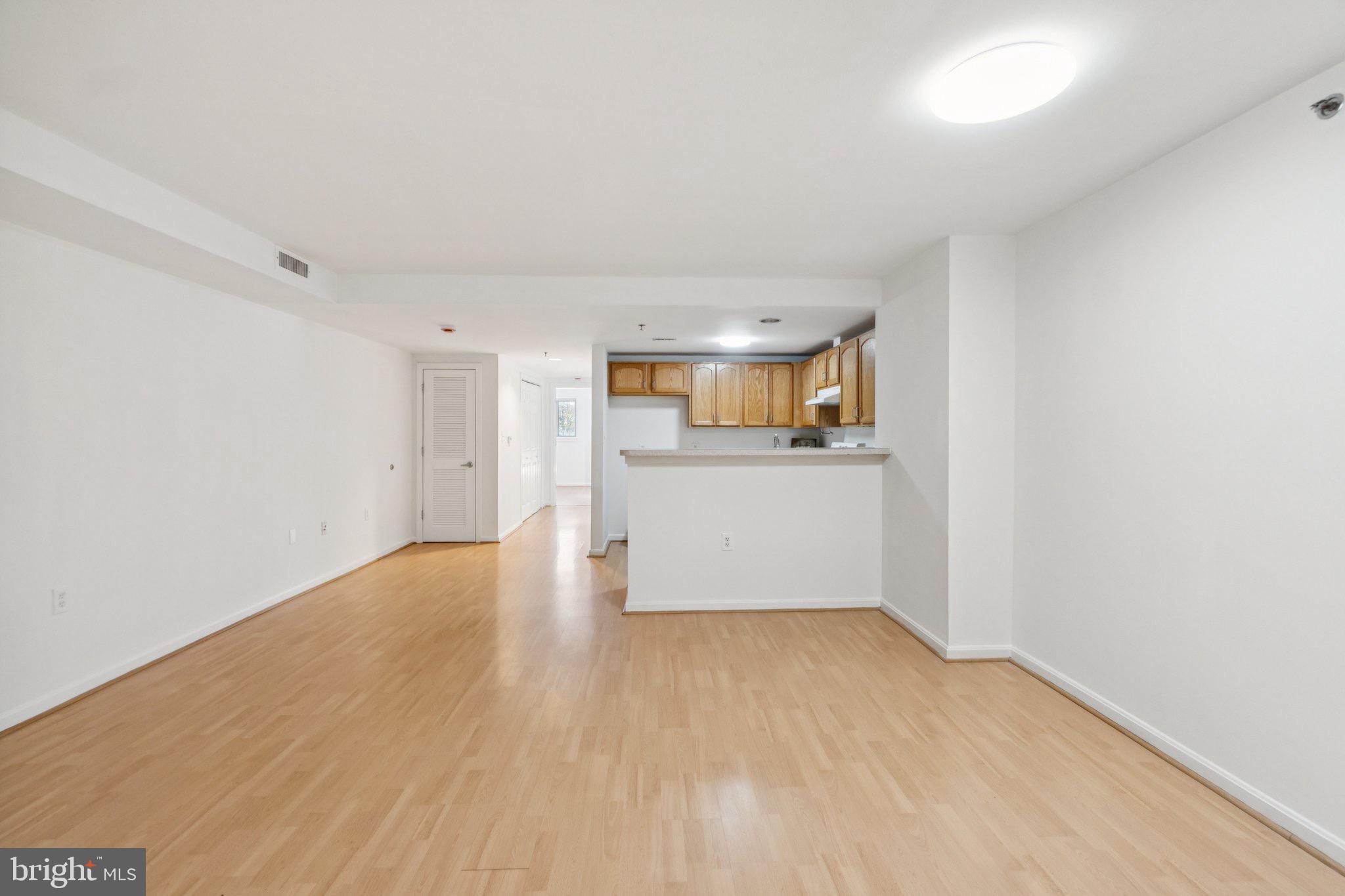 SILVER SPRING - Residential