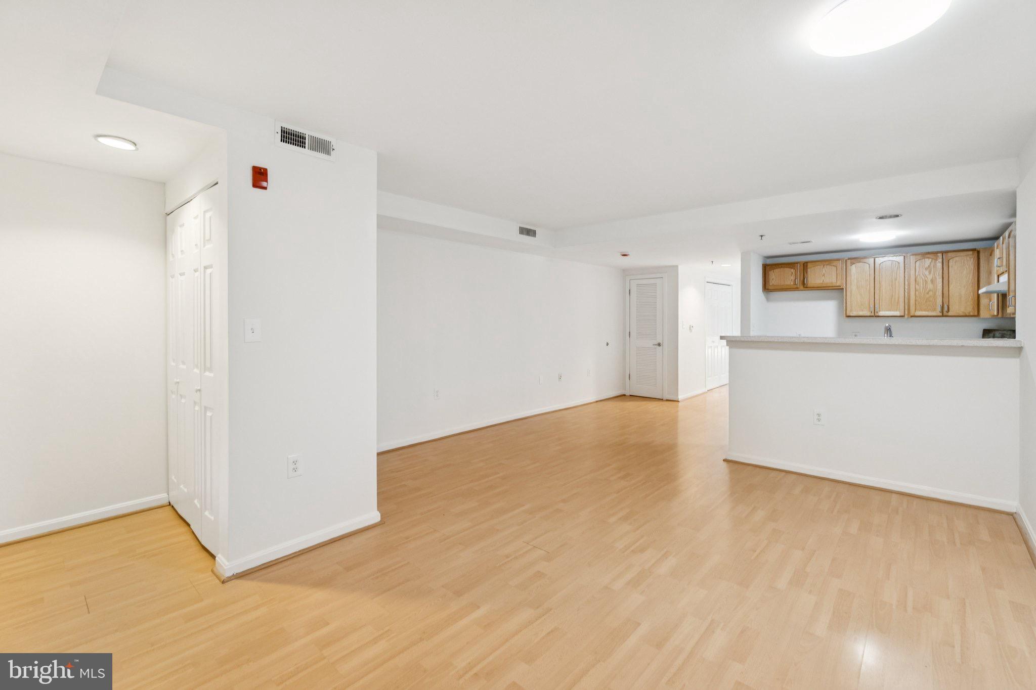 SILVER SPRING - Residential