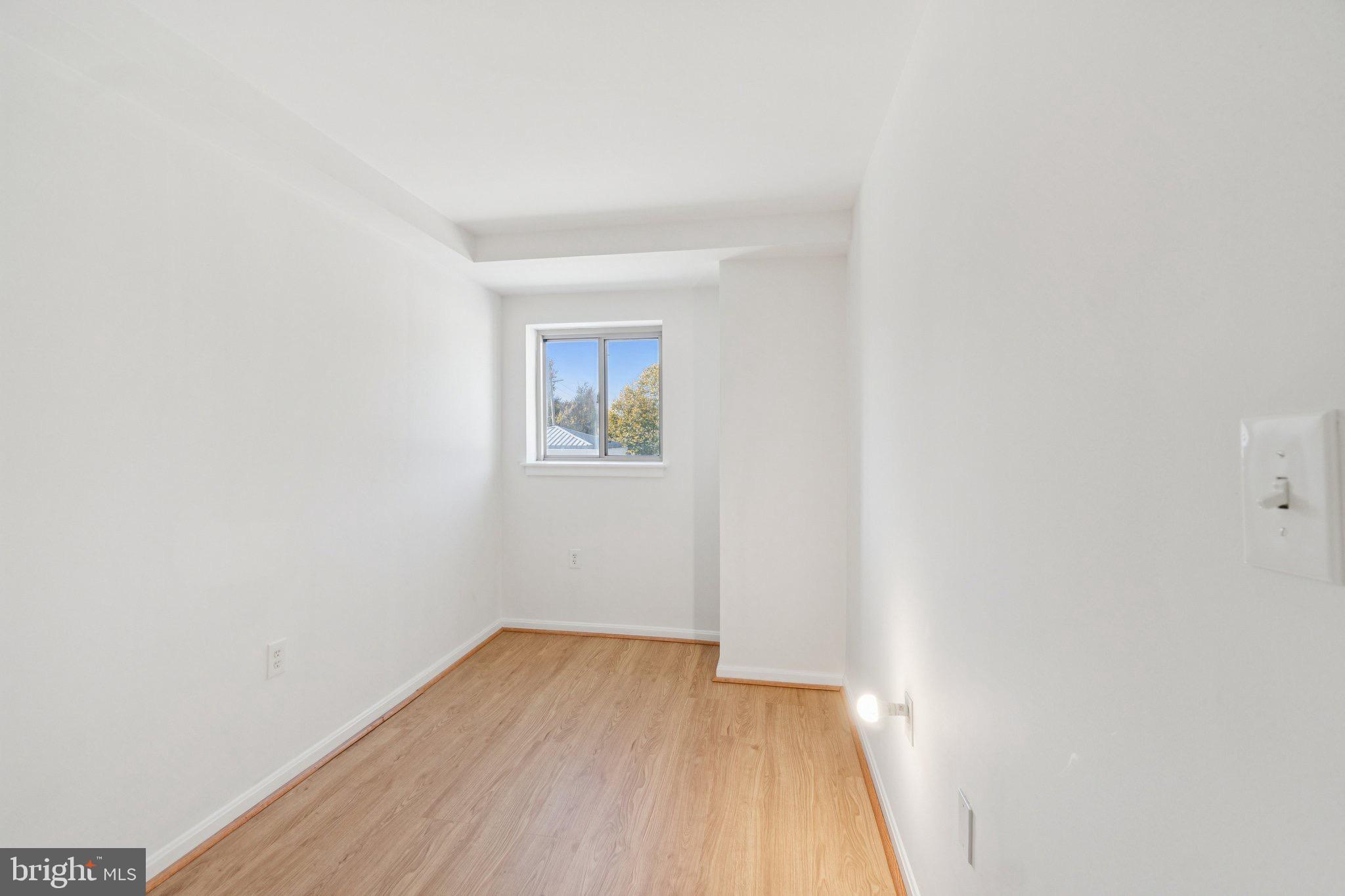 SILVER SPRING - Residential