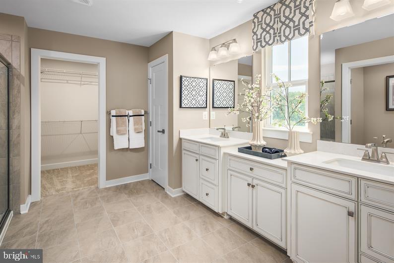 TWO RIVERS - Residential