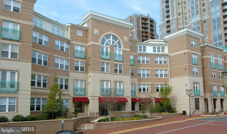 SAVOY AT RESTON TOWN CENTER - Residential Lease