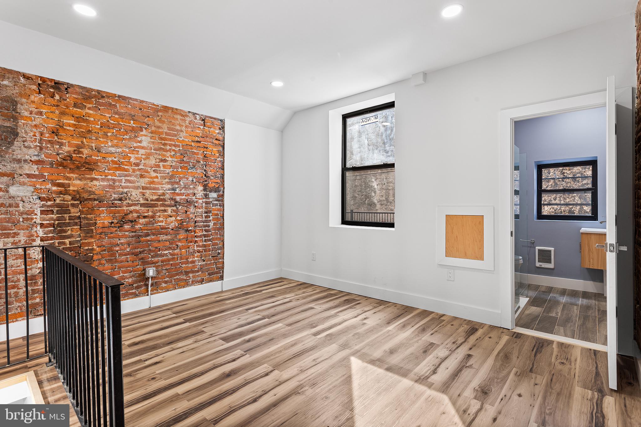1224 CHANCELLOR STREET 00 1R