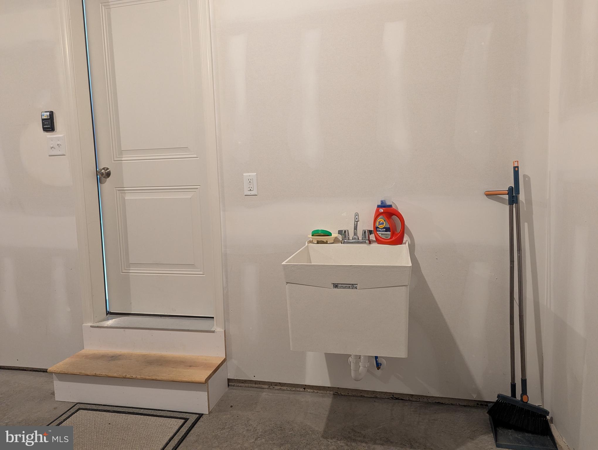 VILLAGE OF NITTANY GLEN - Residential