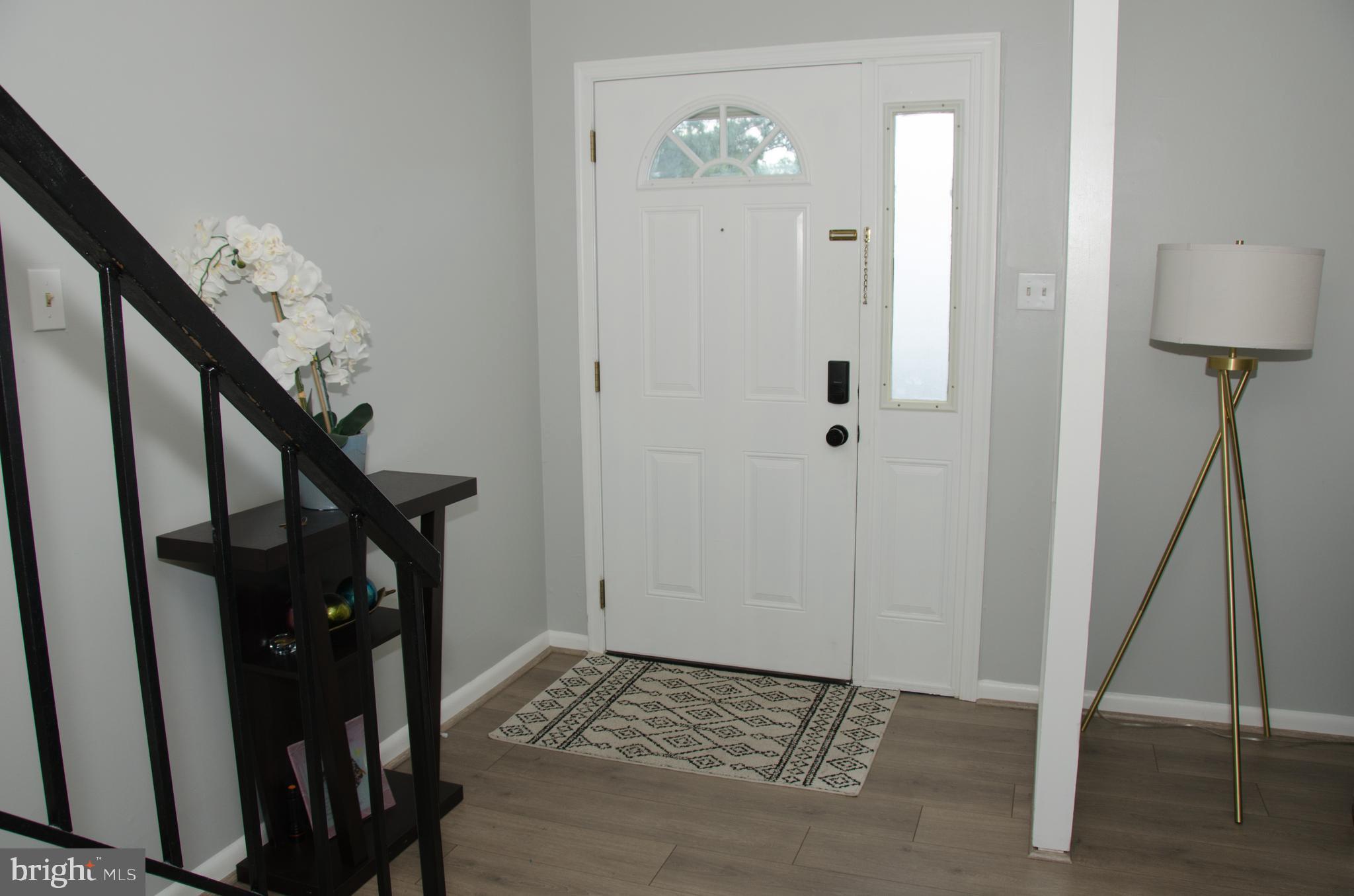 APPLEWALK CONDO - Residential Lease