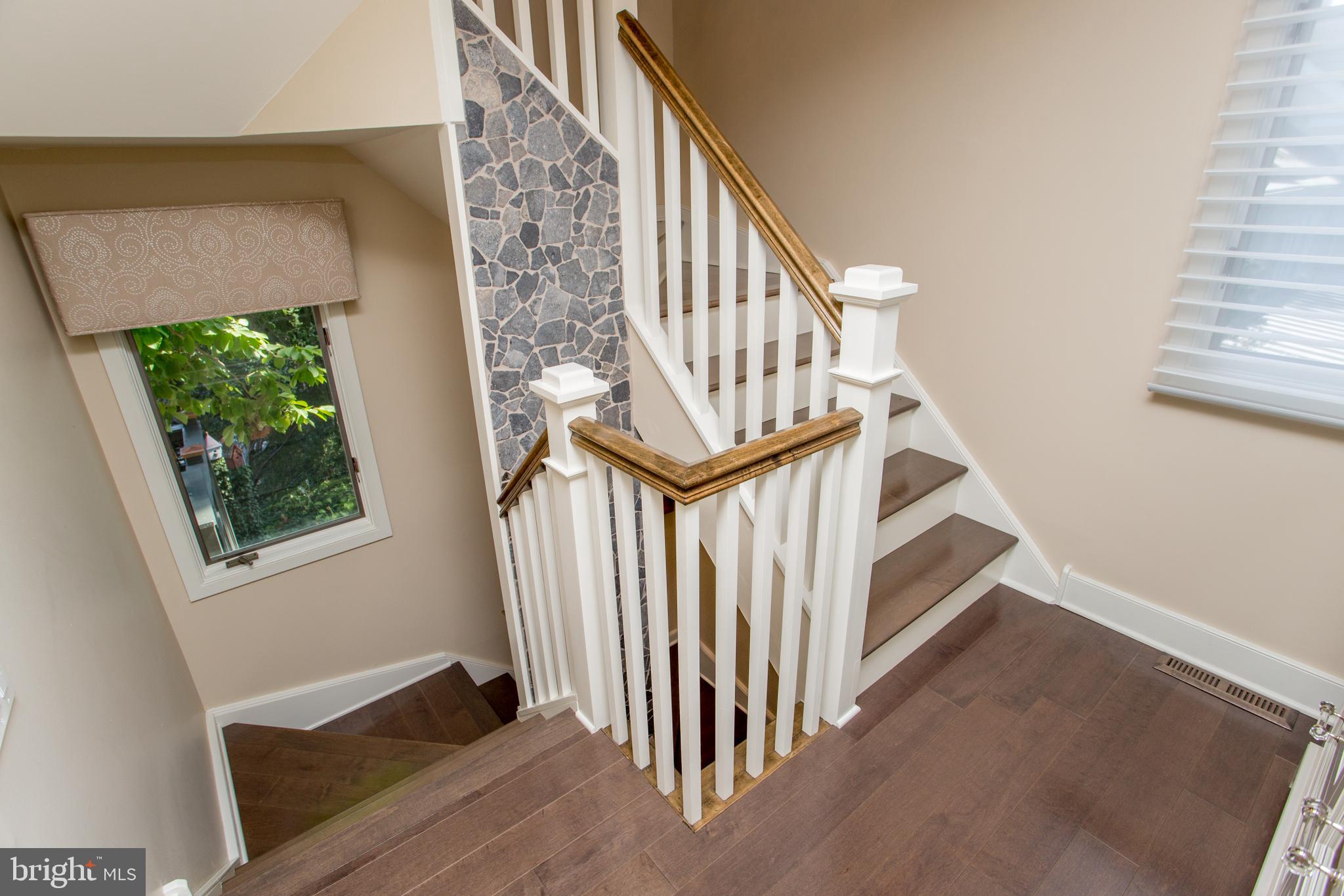 BARNES COURT CONDO - Residential