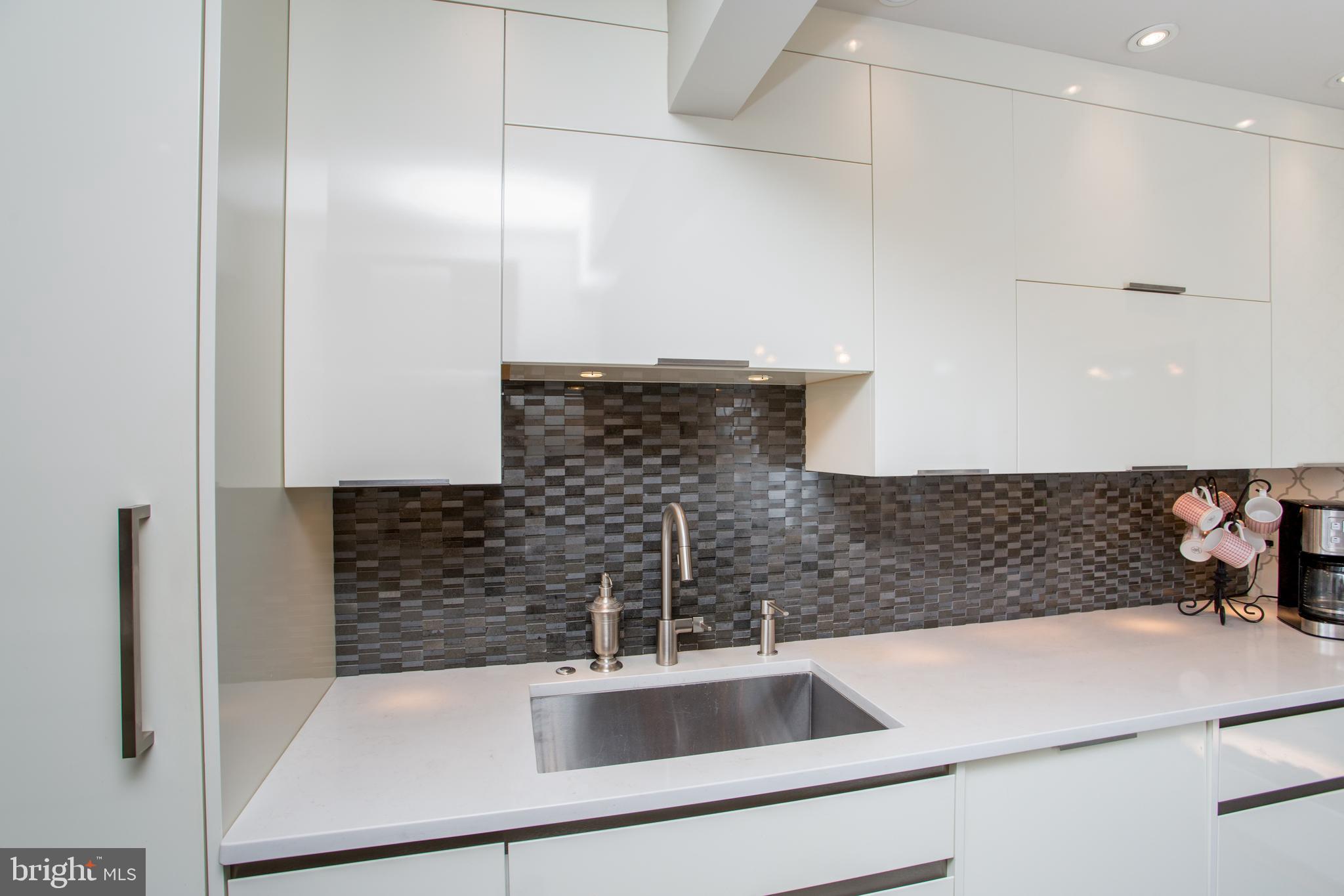 BARNES COURT CONDO - Residential