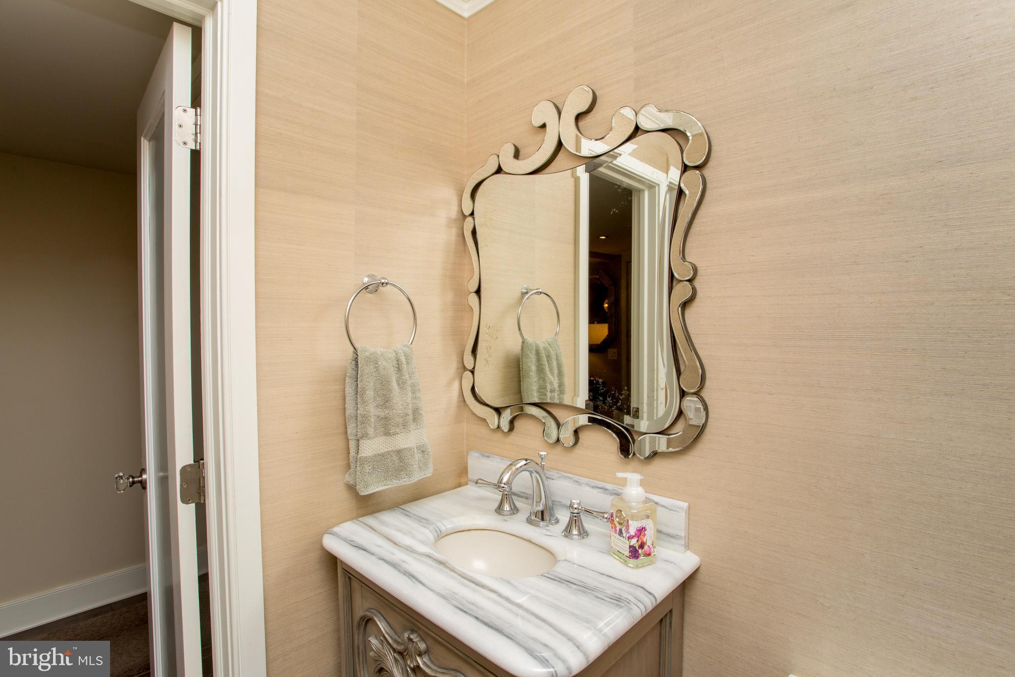 BARNES COURT CONDO - Residential