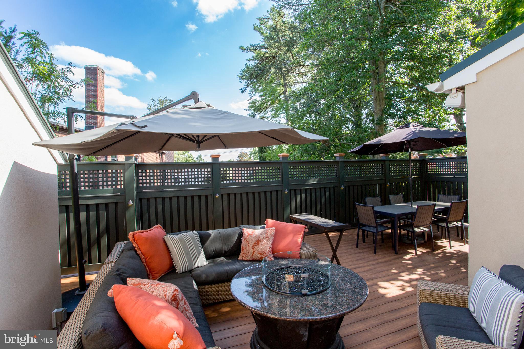 BARNES COURT CONDO - Residential