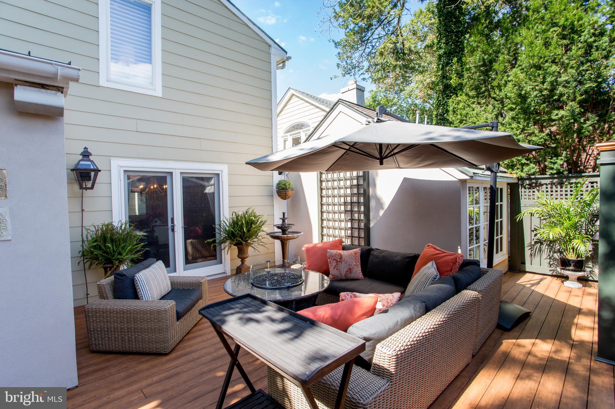 BARNES COURT CONDO - Residential