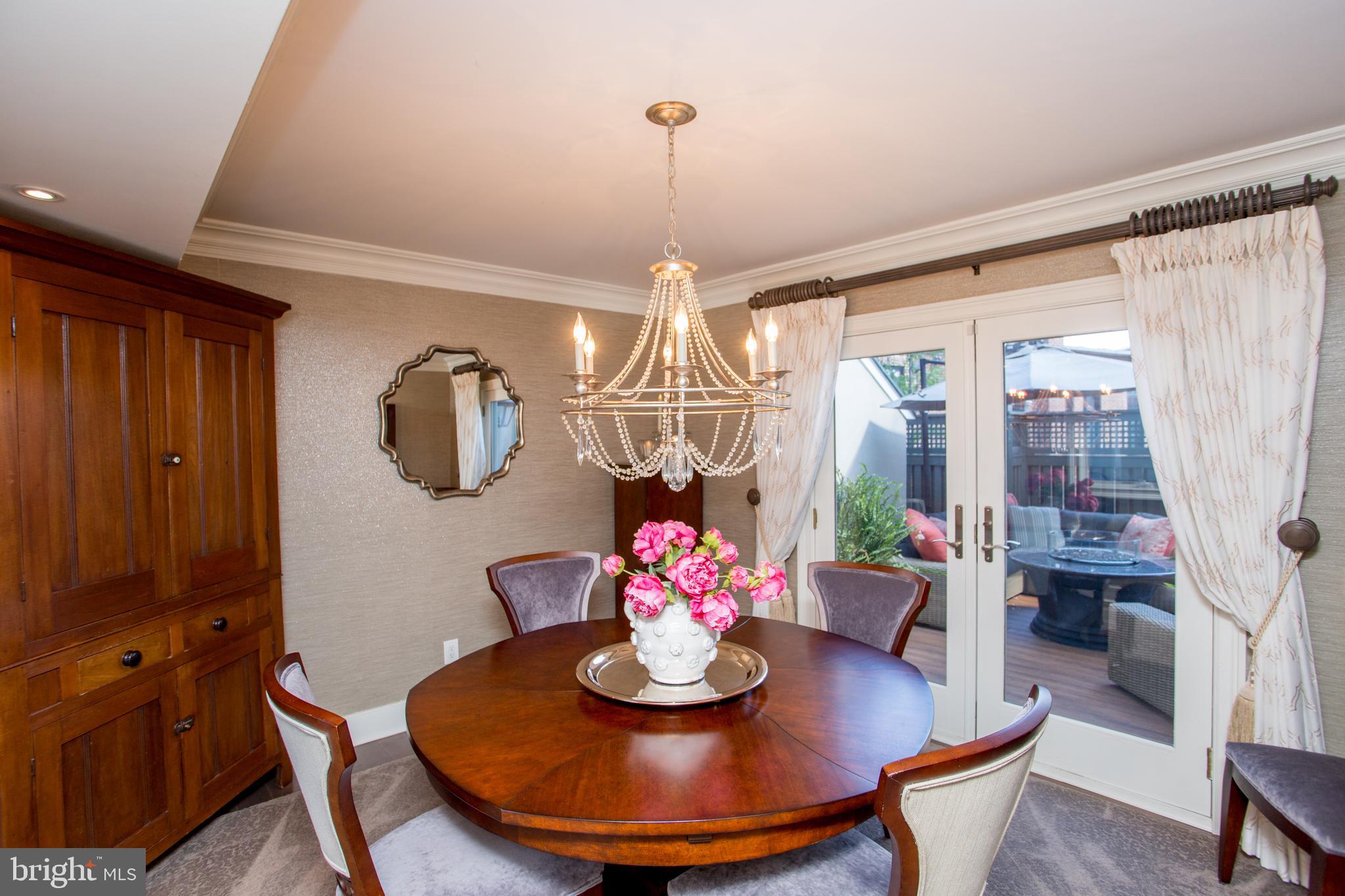 BARNES COURT CONDO - Residential