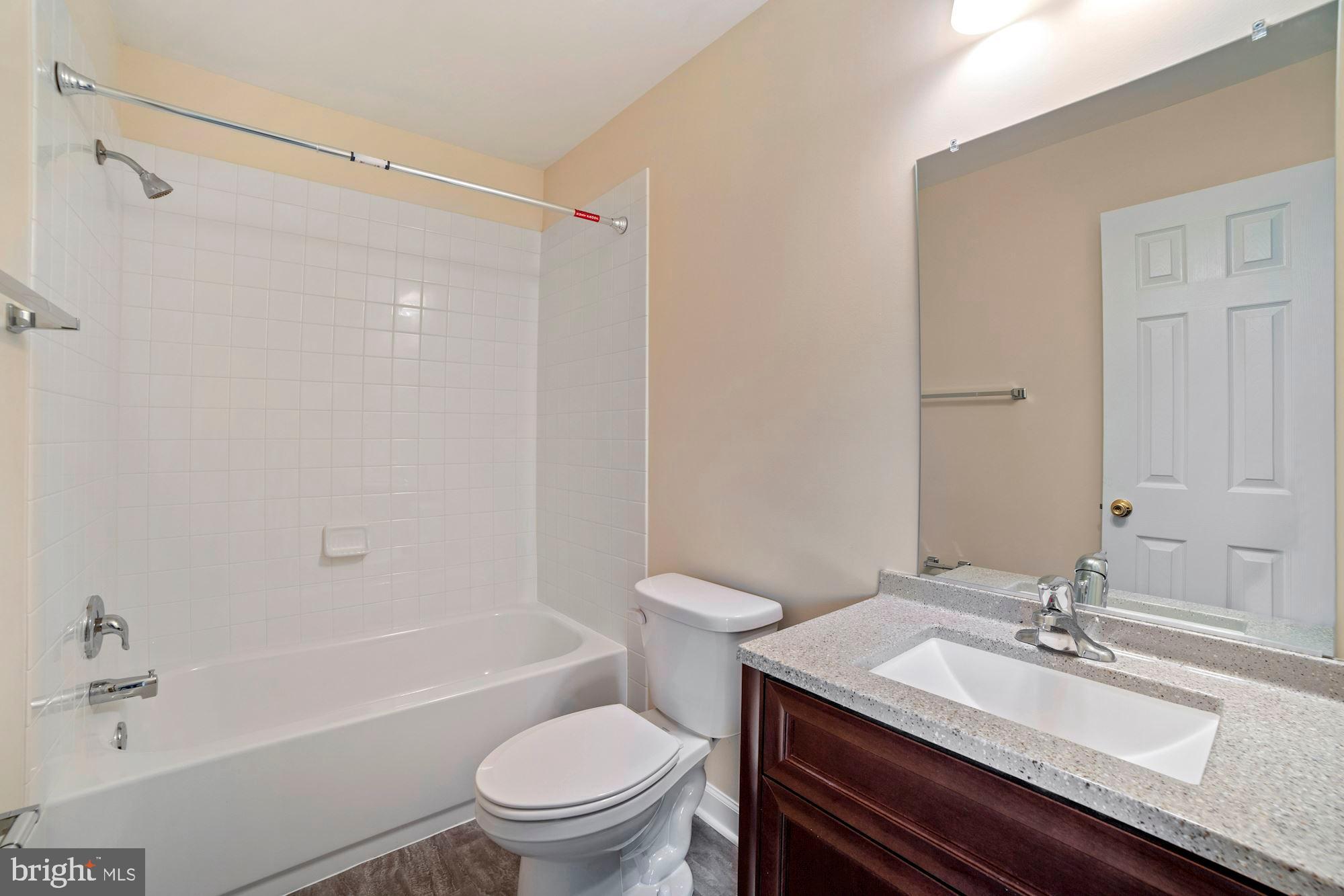 KINGSTOWNE - Residential Lease