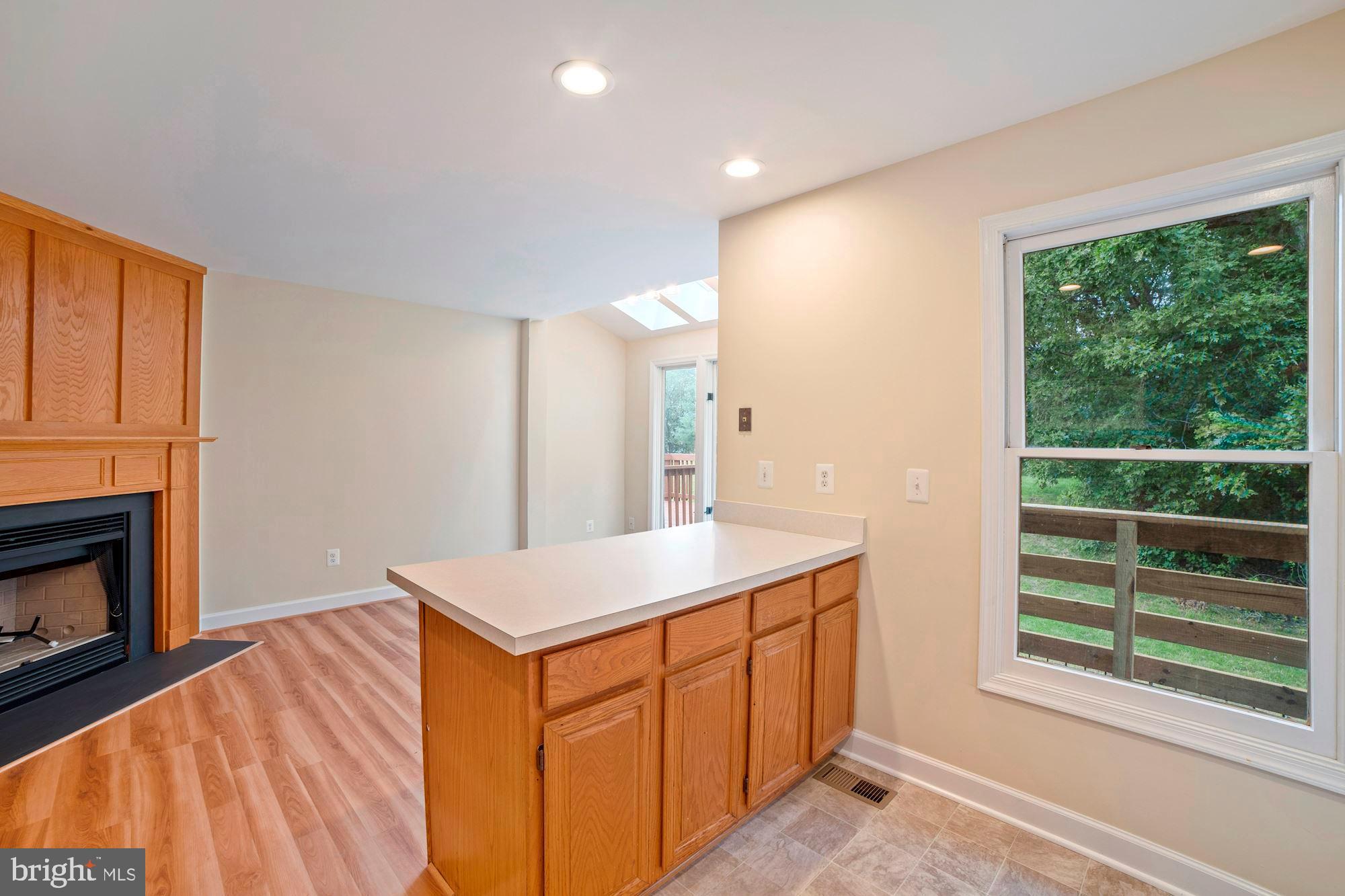 KINGSTOWNE - Residential Lease