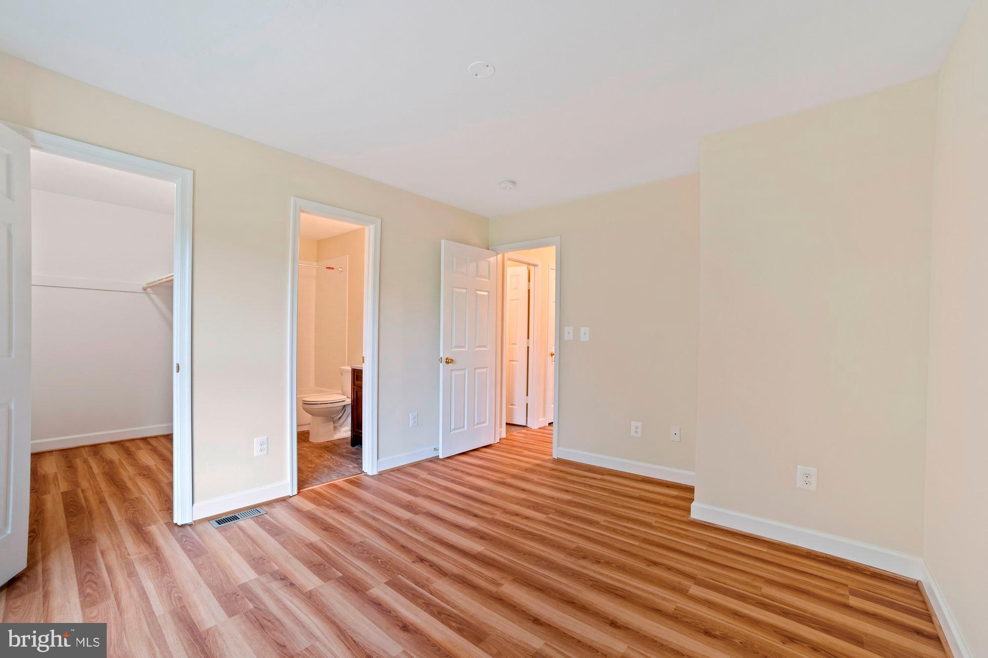 KINGSTOWNE - Residential Lease