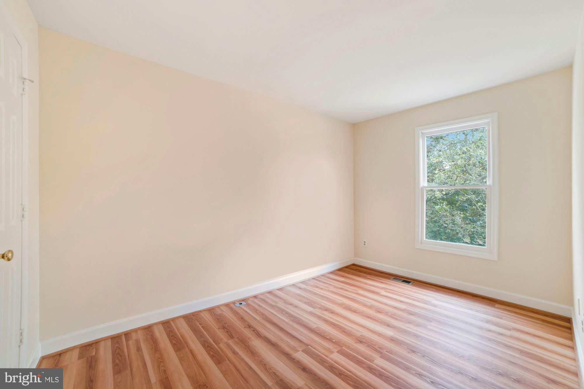 KINGSTOWNE - Residential Lease