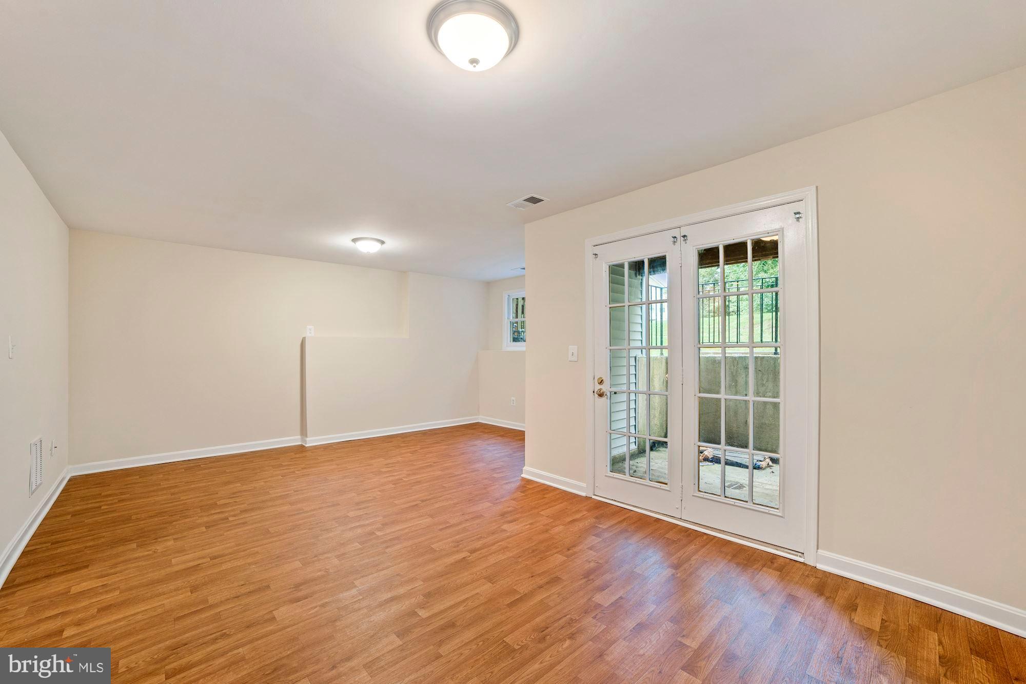 KINGSTOWNE - Residential Lease