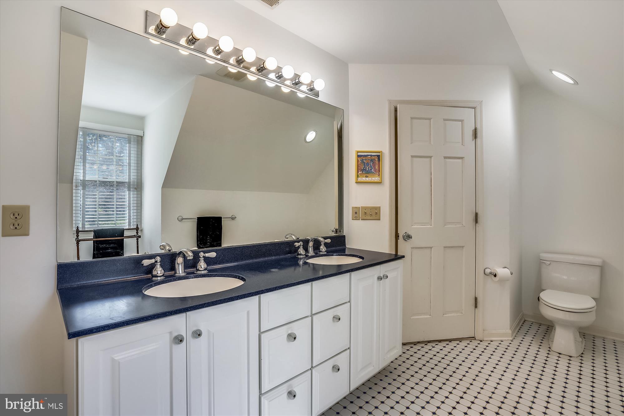 CENTREVILLE - Residential