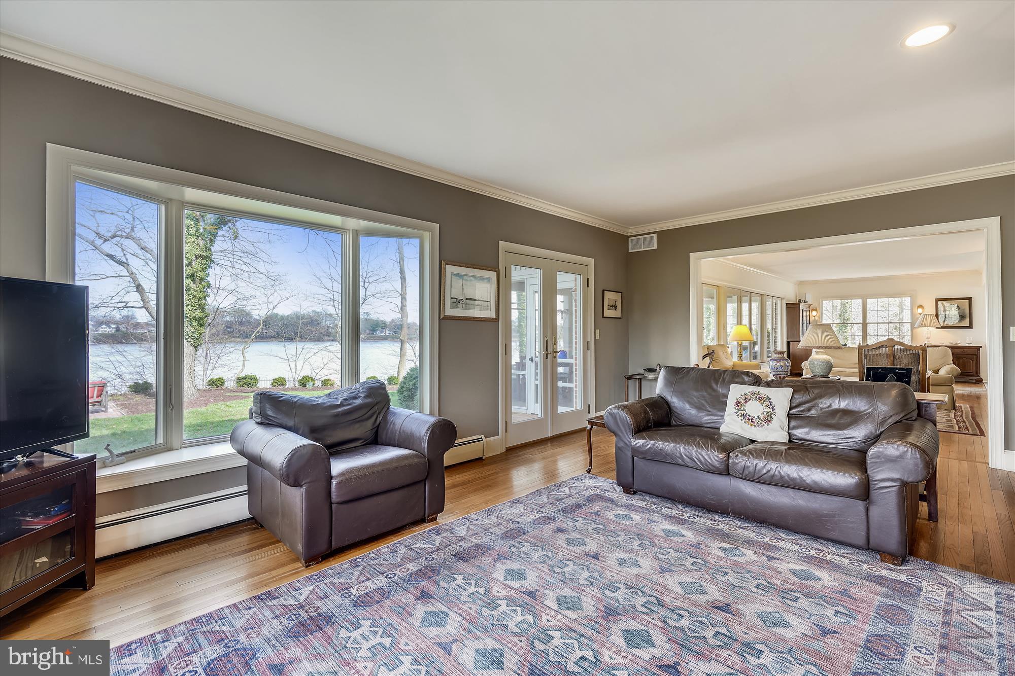 CENTREVILLE - Residential