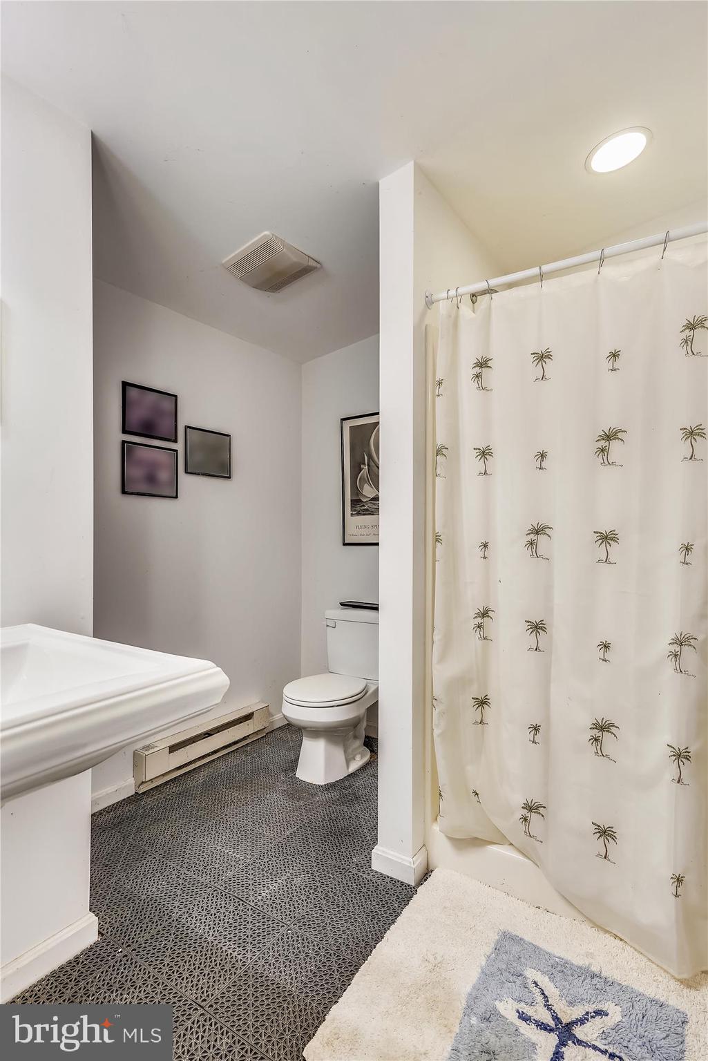 CENTREVILLE - Residential