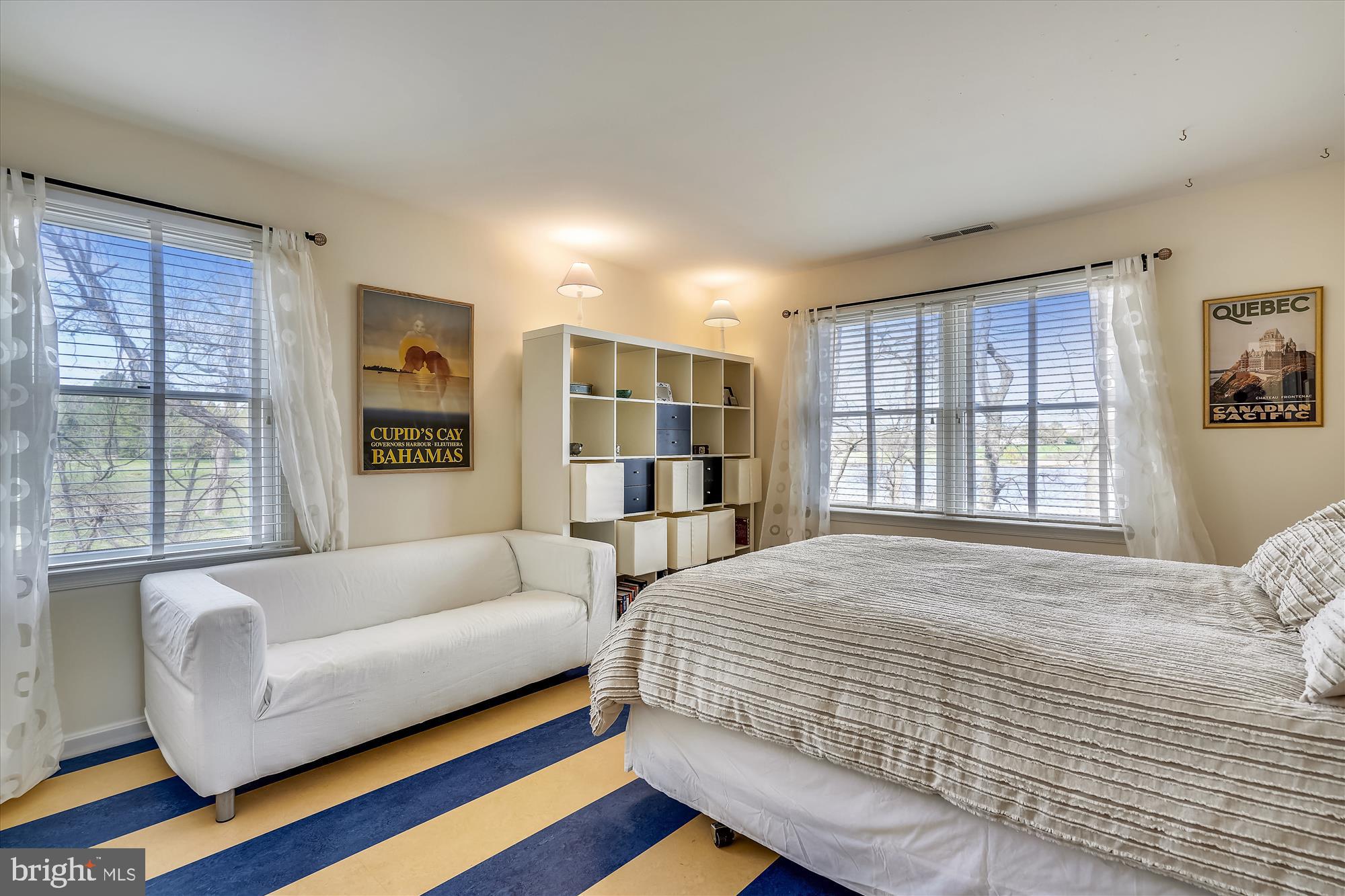 CENTREVILLE - Residential