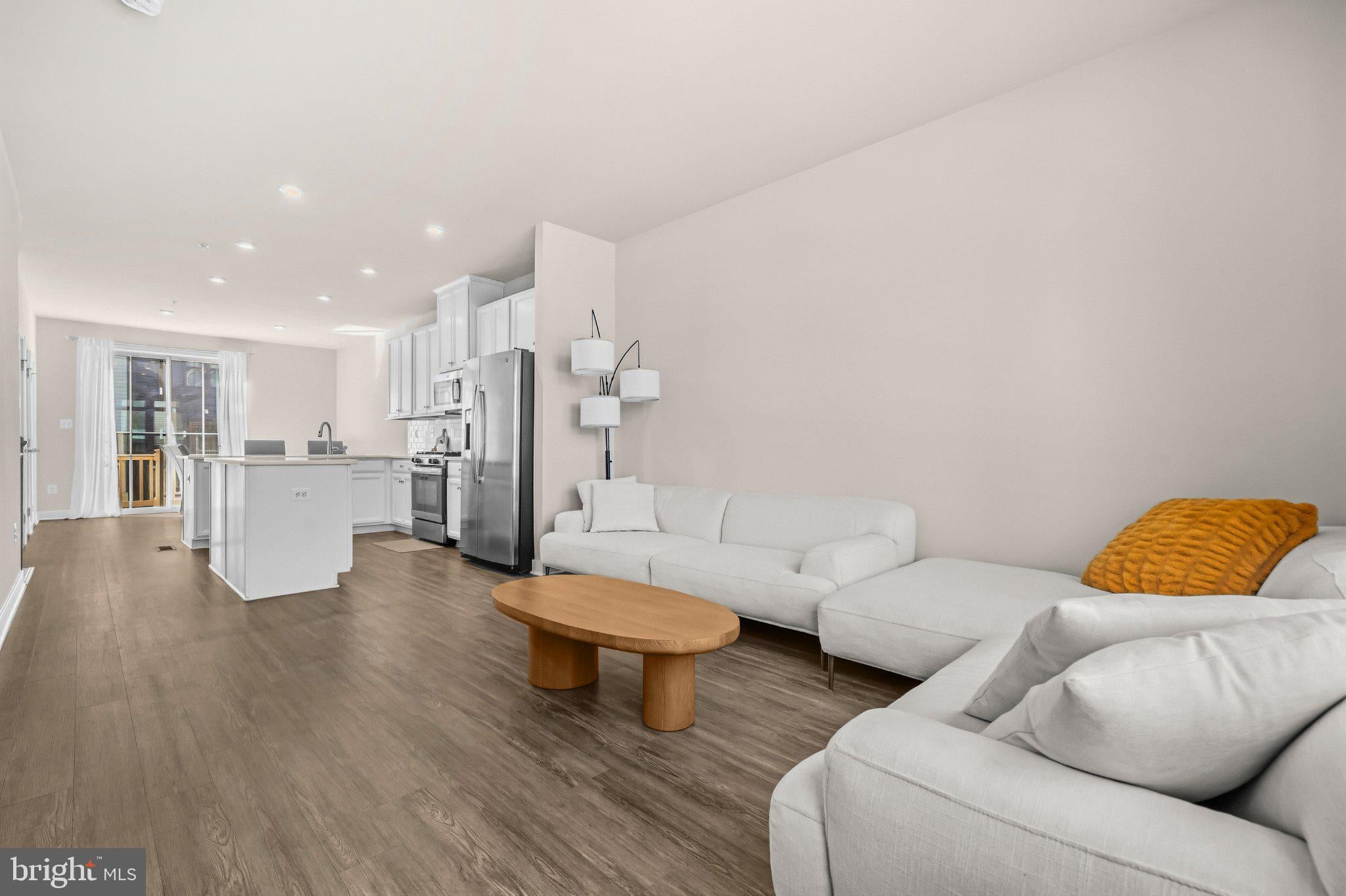 555 LEVANNA LANE