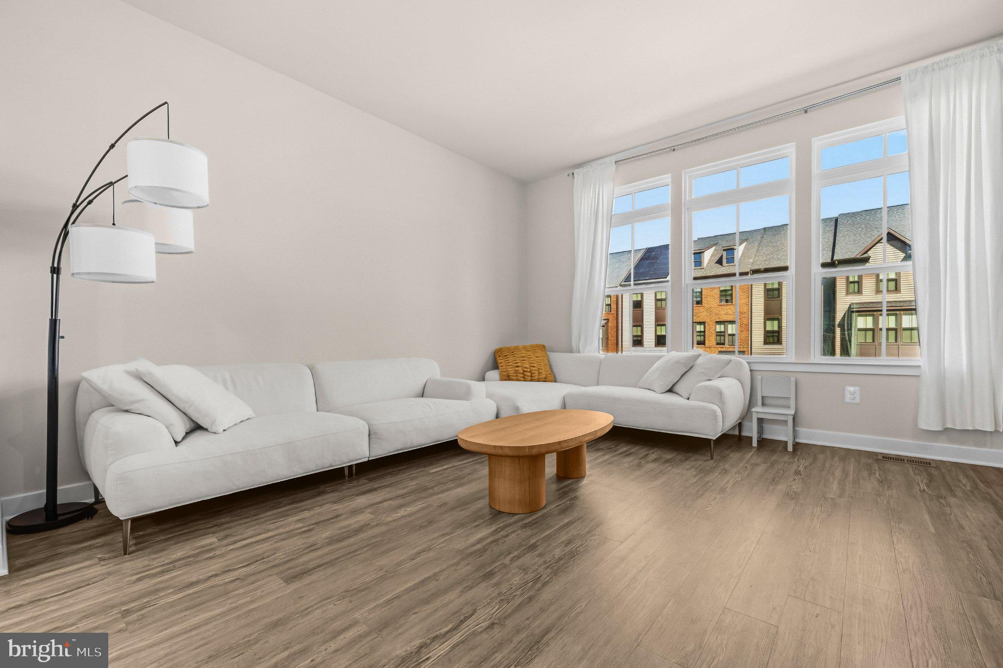 555 LEVANNA LANE