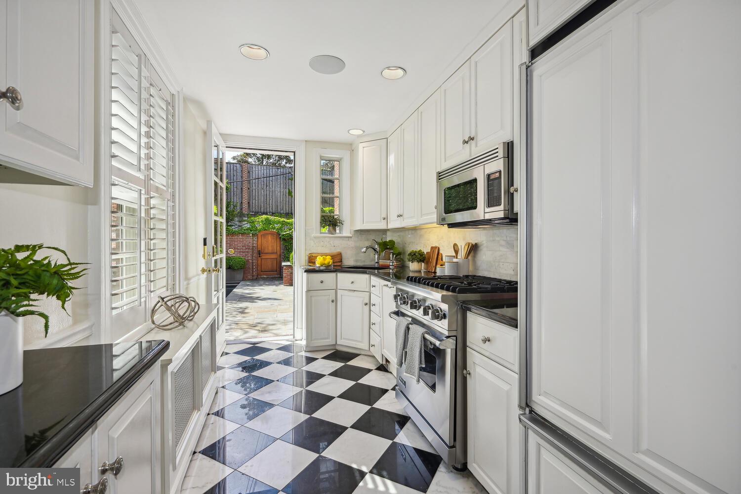 GEORGETOWN - Residential
