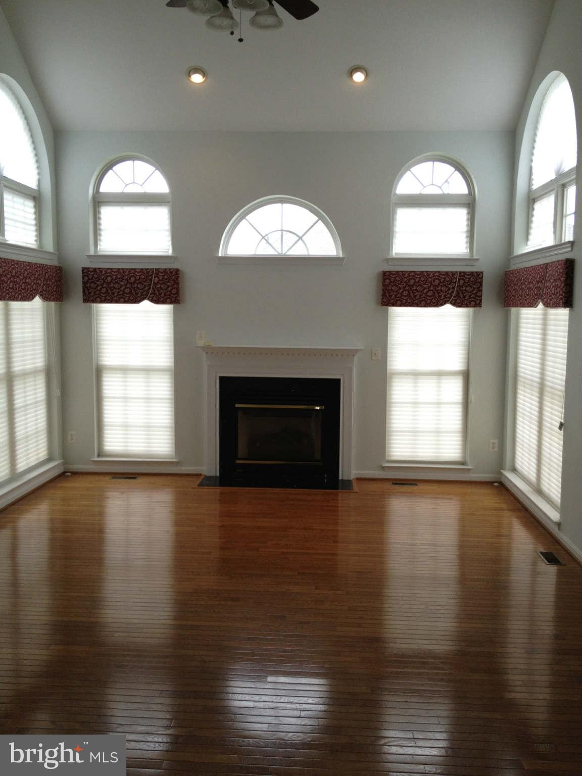 SOUTH RIDING - Residential