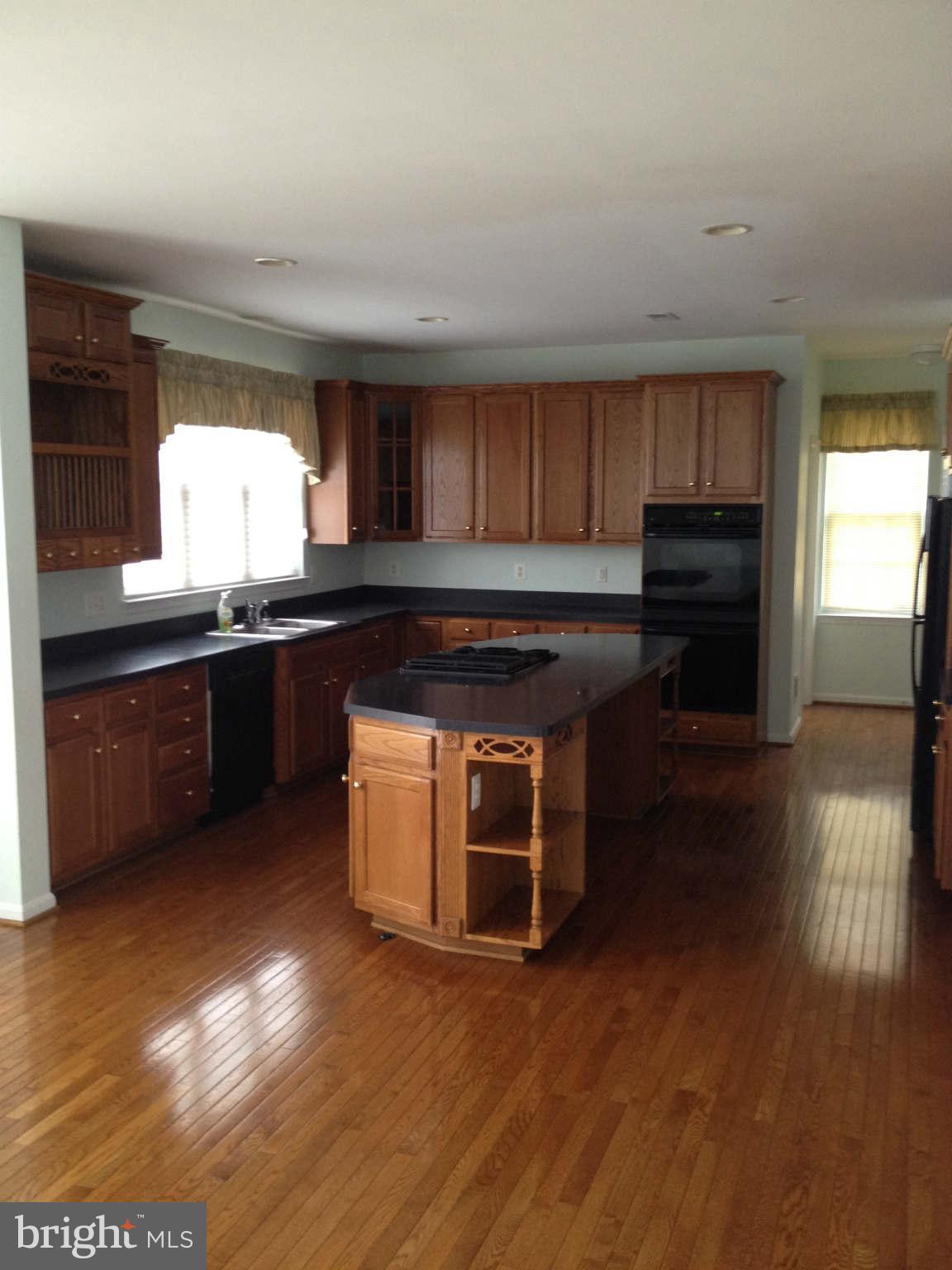 SOUTH RIDING - Residential