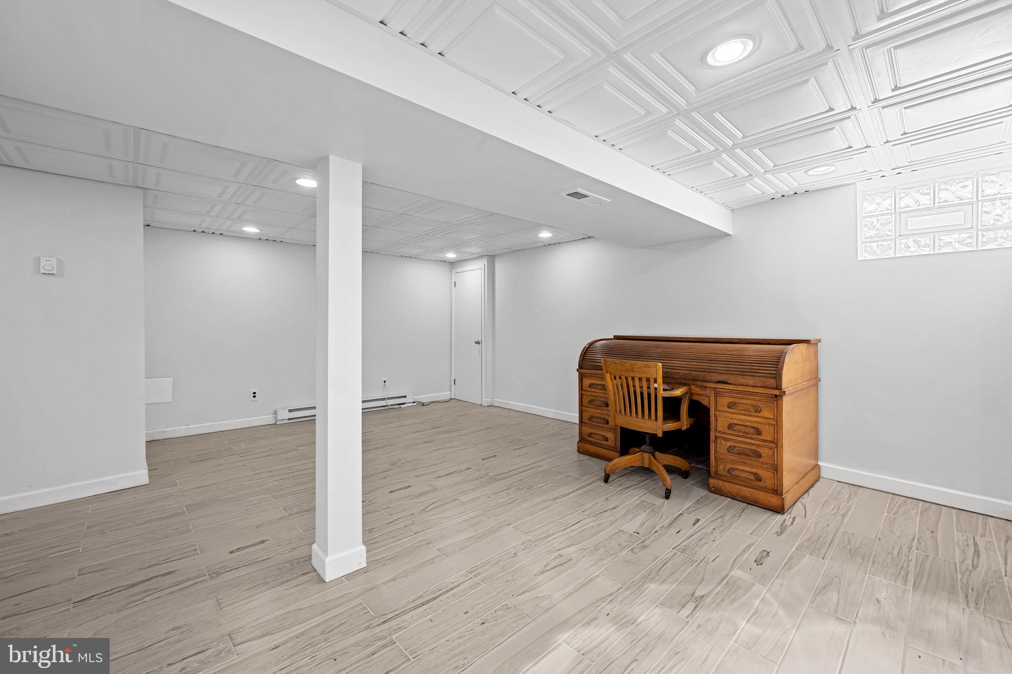 NOTTINGHAM WOODS - Residential