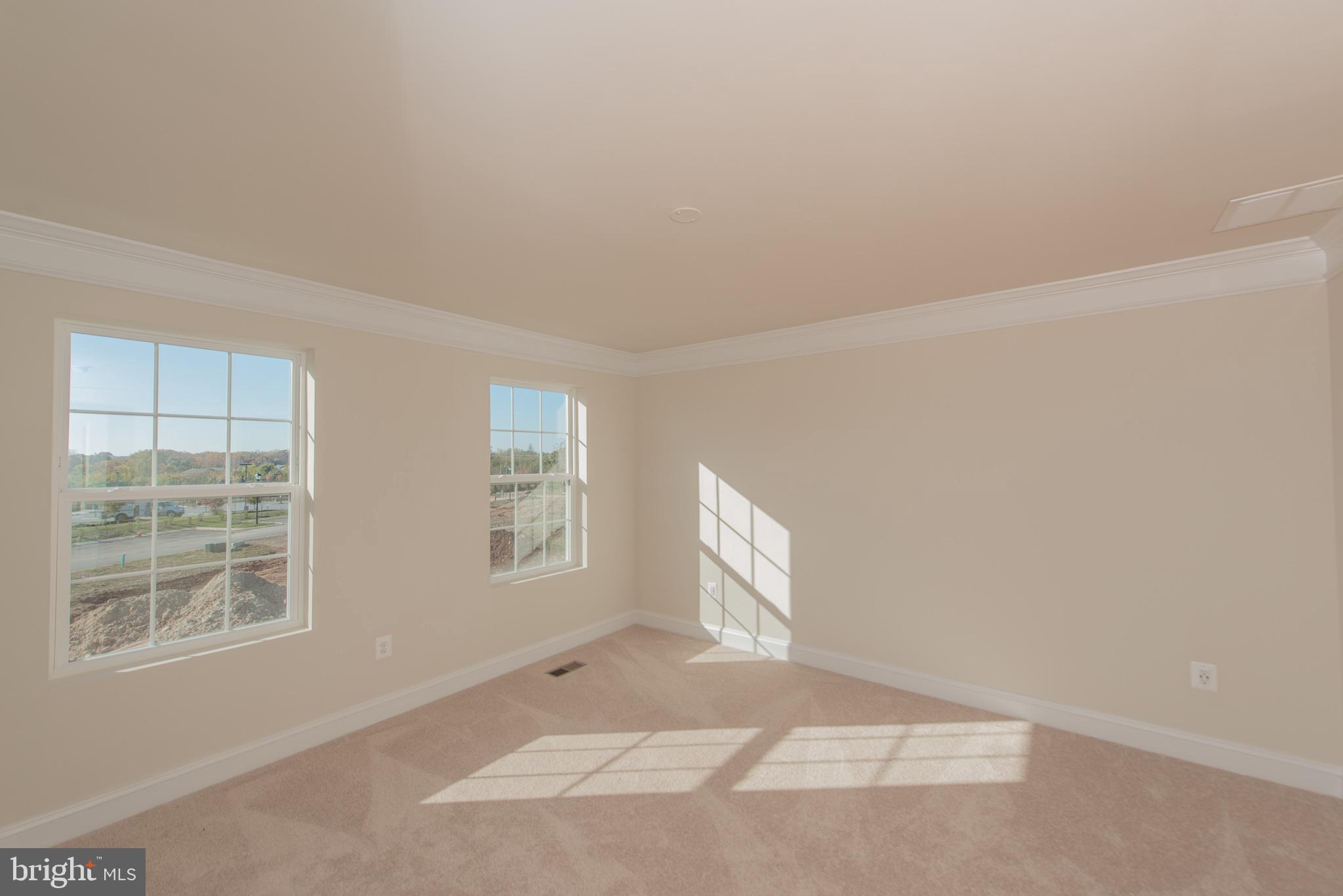 STRAWBRIDGE COMMONS - Residential