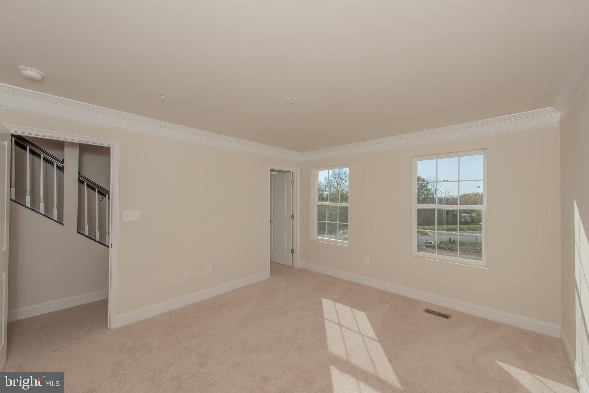 STRAWBRIDGE COMMONS - Residential