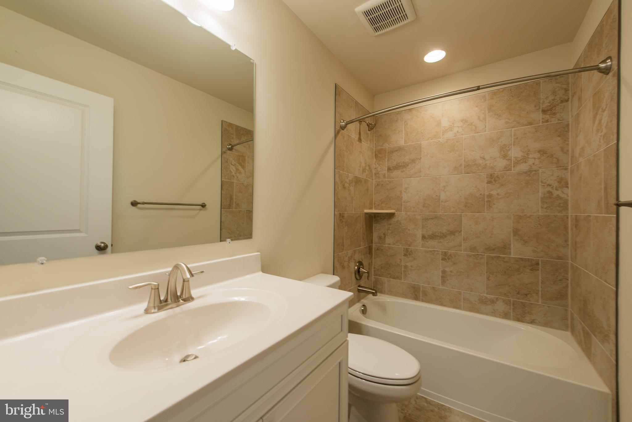 STRAWBRIDGE COMMONS - Residential