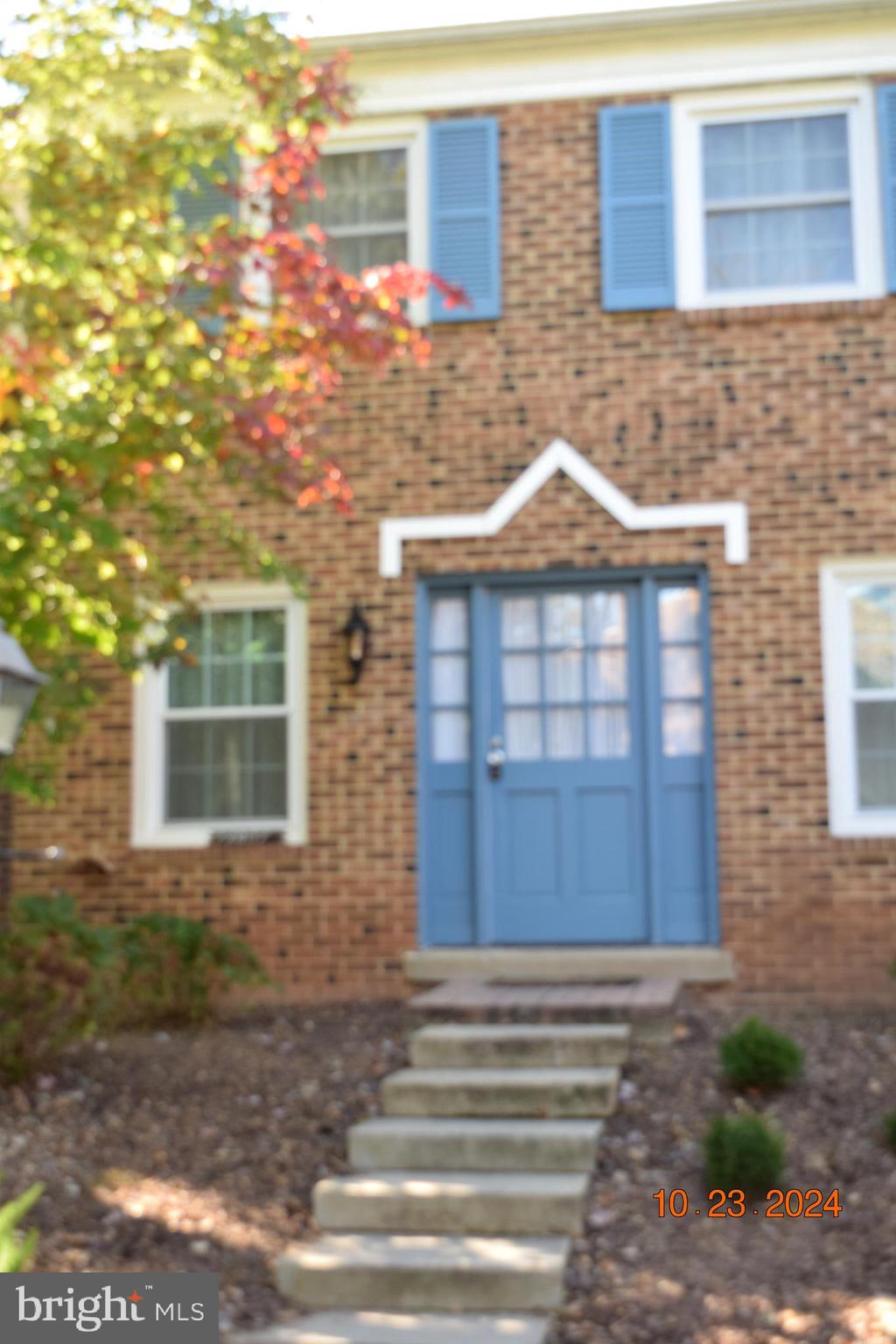 LONDON TOWNE - Residential