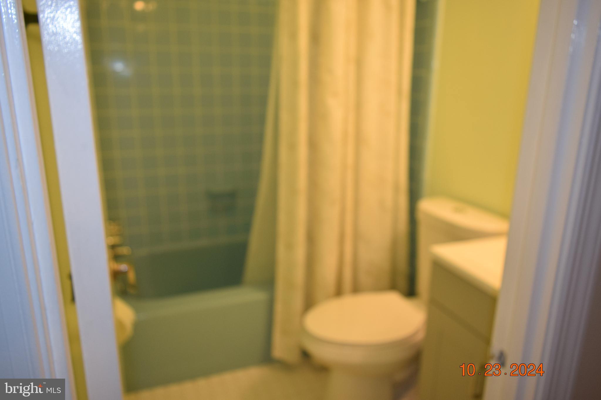 LONDON TOWNE - Residential