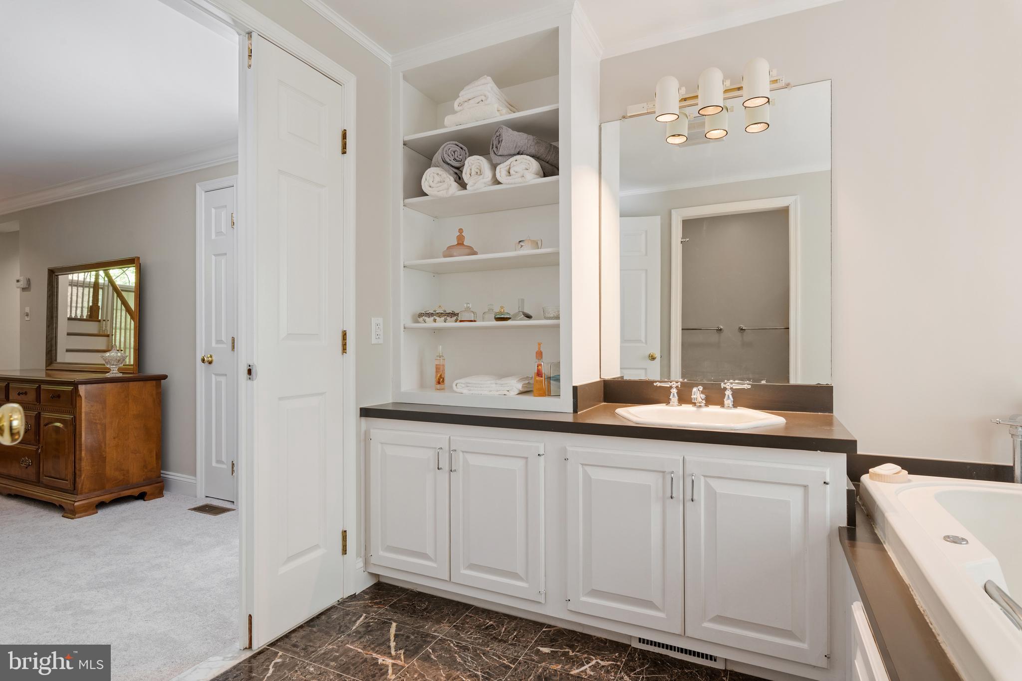 THE MEADOWS - Residential