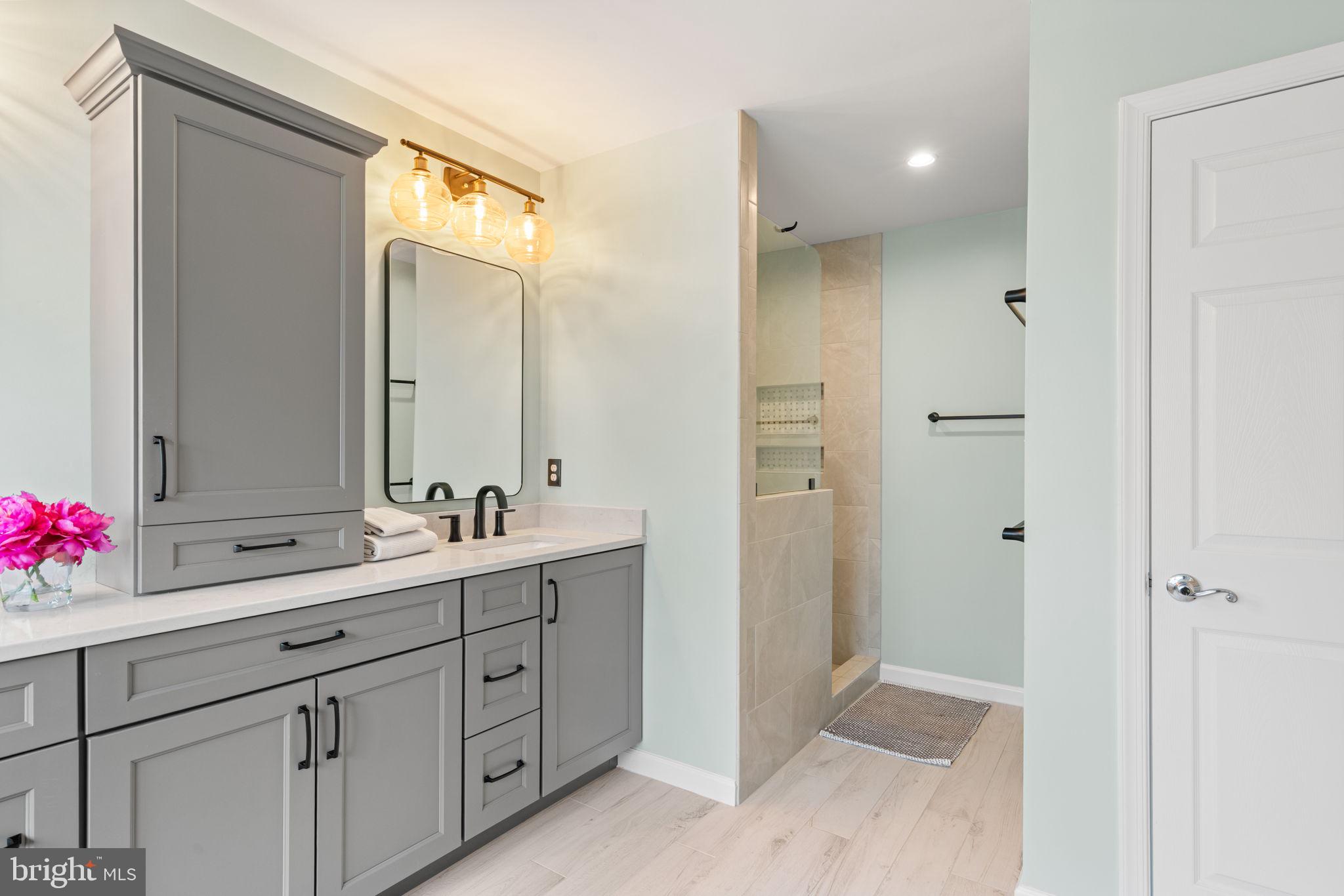 ASHLAND ESTATES - Residential