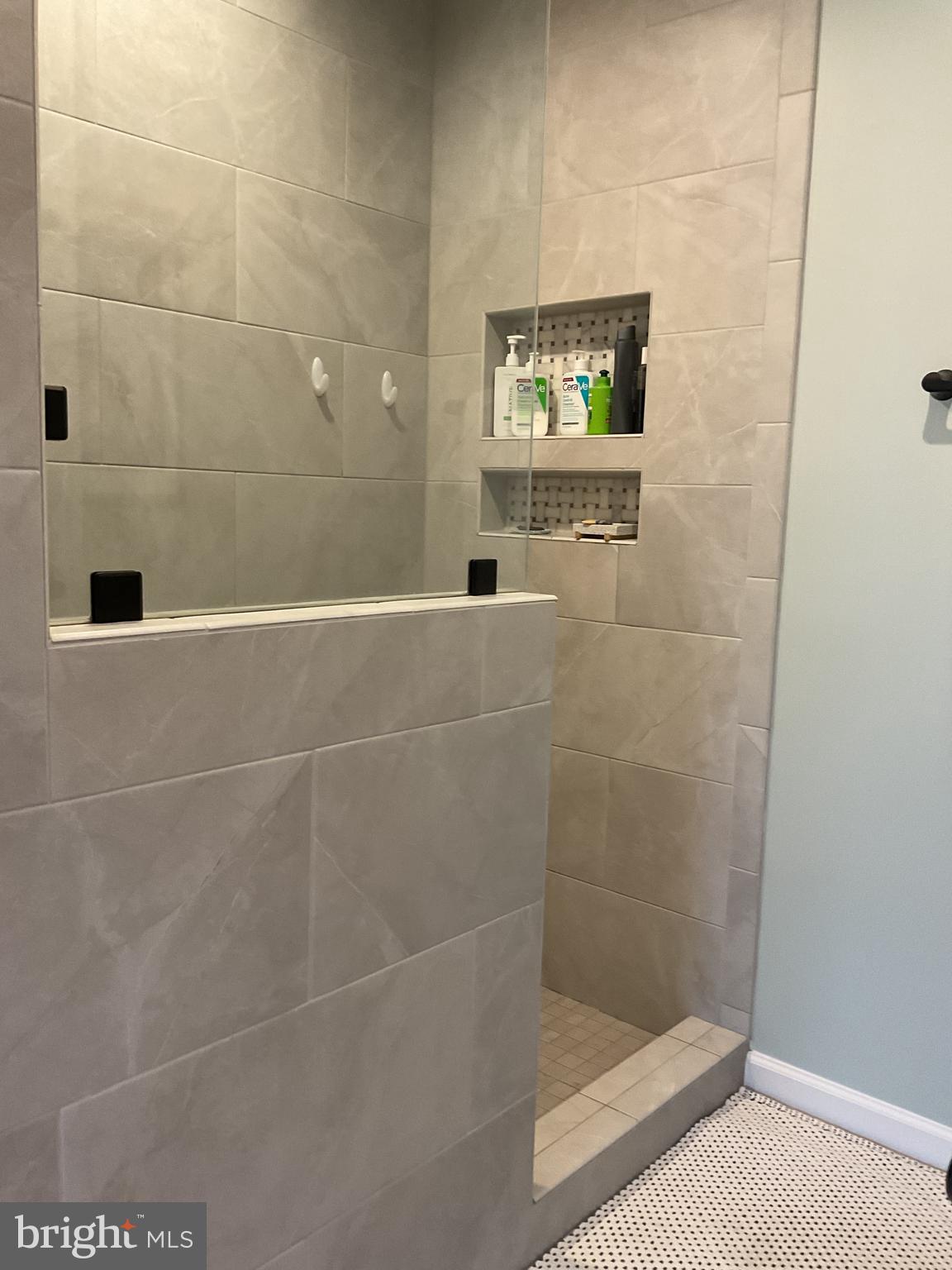 ASHLAND ESTATES - Residential