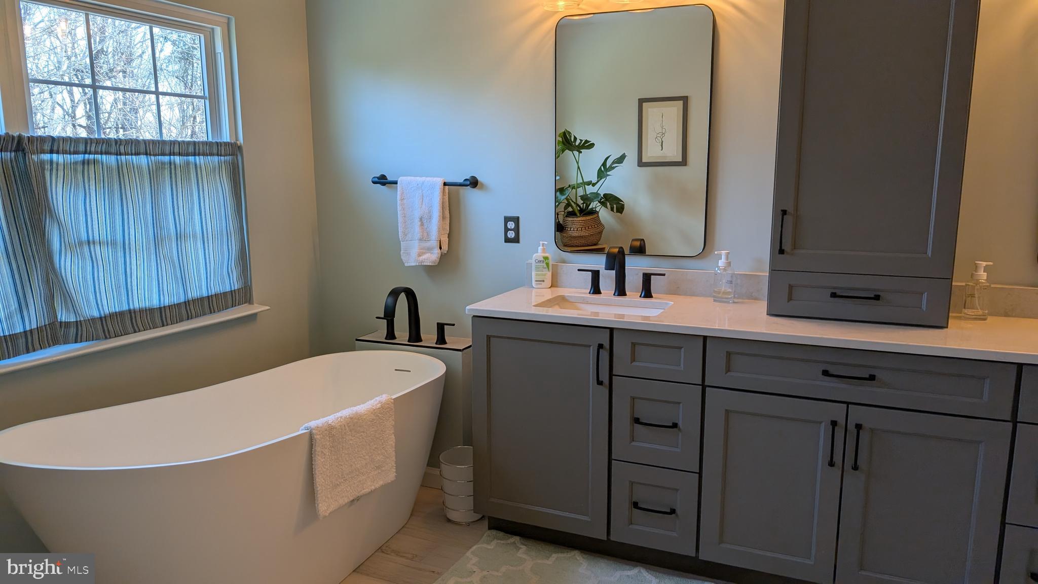 ASHLAND ESTATES - Residential